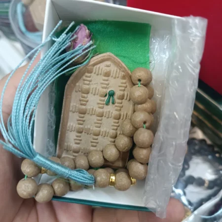 مهر نماز تربت دخیل با تسبیح تربت (طرح شبکه های ضریح) IMG 20241105 205607 مهر نماز تربت دخیل با تسبیح تربت (طرح شبکه های ضریح)